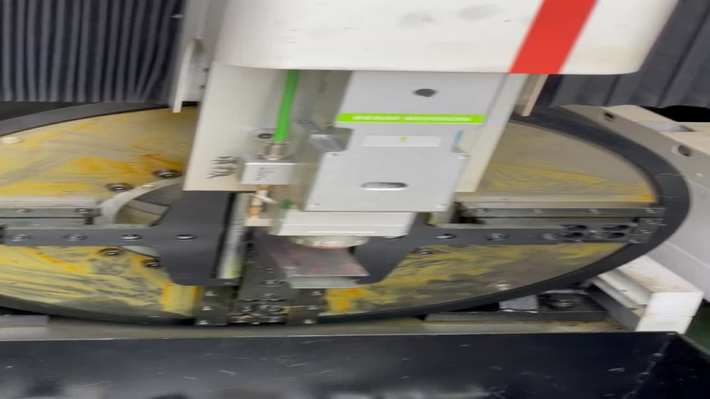 파이버 레이저 머신 - 파이프 가공